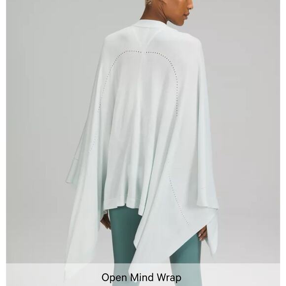 Lululemon Open Mind Wrap Light Blue One Size - Picture 2 of 10